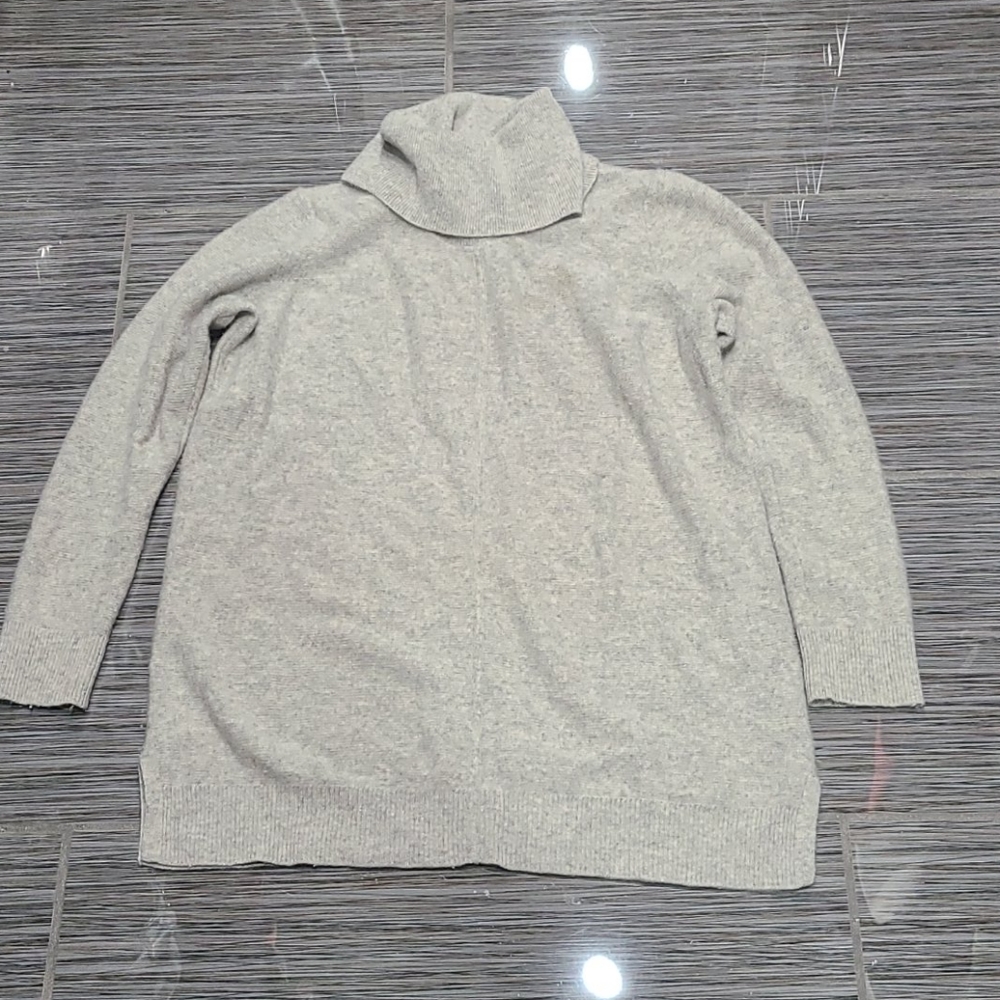 100% cashmere Ralph Lauren turtleneck
